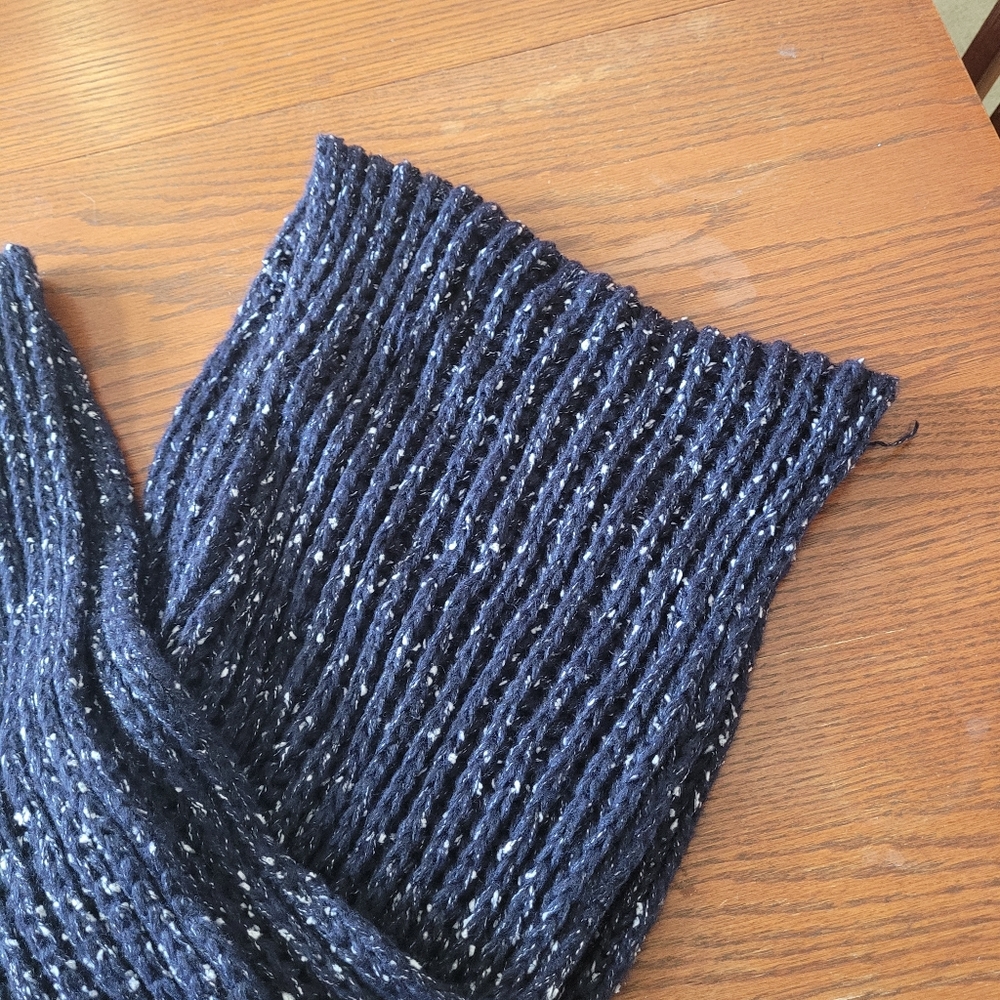 Infinity scarf - Picture 2 of 2